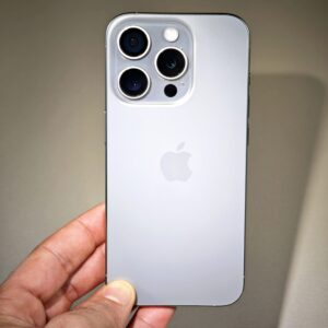 iPhone 15 Pro 128GB Titanium Natural (Semi Novo)